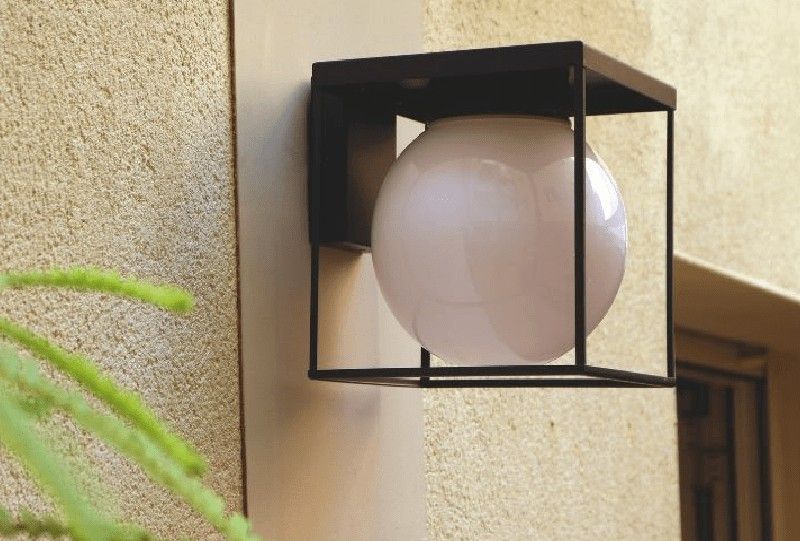 Comment changer une applique extérieure