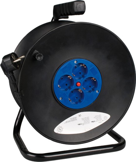 50 meter cable reel with 4 Solera outlets
