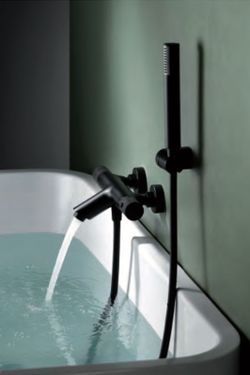 Torneira termostática para banheira e chuveiro série Line preto fosco