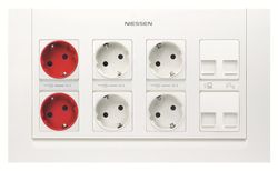 Kit caja de 4 columnas completa de empotrar Niessen